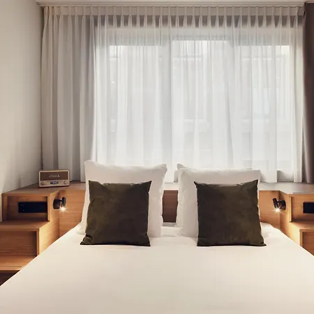 Townhouse Hotell 4*